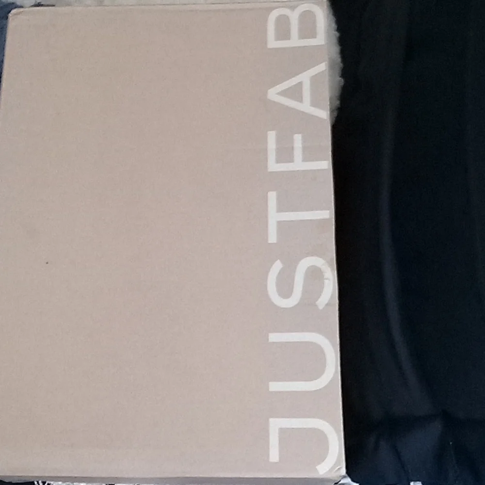 Too big - Picture 5 of 5